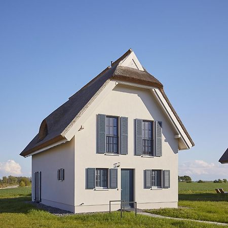 Reetland am Meer - Luxus Reetdachvilla mit 3 Schlafzimmern, Sauna und Kamin F12 Dranske Exterior foto