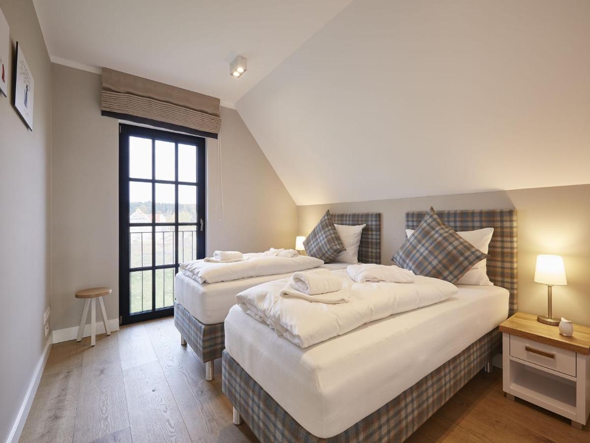 Reetland am Meer - Luxus Reetdachvilla mit 3 Schlafzimmern, Sauna und Kamin F12 Dranske Exterior foto